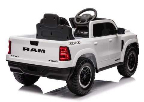 Auto Na Akumulator ZB618 Dodge Ram Biały Auto Na Akumulator ZB618 Dodge Ram Biały