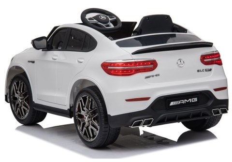 Auto na akumulator Mercedes GLC 63S QLS-5688 Biały 4x4 Auto na akumulator Mercedes GLC 63S QLS-5688 Biały 4x4